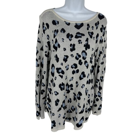 Chicos Leopard Print Long Sleeve Scoop Neck Lightweight Sweater Top Size 2 US L - Picture 1 of 7